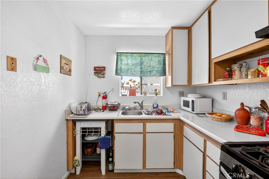 24208 Sylvan Glen Road, Unit E Diamond Bar, CA 91765 - Photo 9 of 26