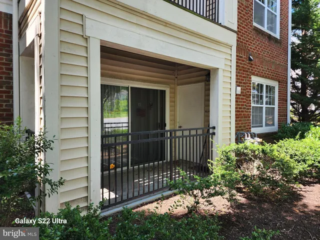 $415,000 | 12945 Centre Park Circle, Unit 110, Herndon, VA 20171