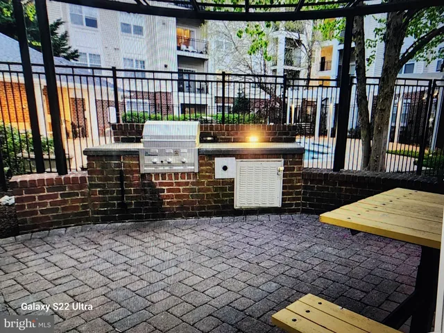 $415,000 | 12945 Centre Park Circle, Unit 110, Herndon, VA 20171