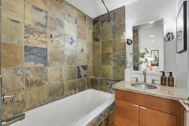 $899,000 | 1835 Palm View Place, Unit 105, Santa Clara, CA 95050