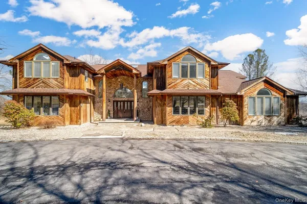 $2,995,000 | 198 Corbett Road, Montgomery, NY 12549