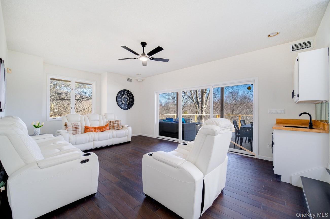 198 Corbett Road Montgomery, NY 12549 - Photo 7 of 50