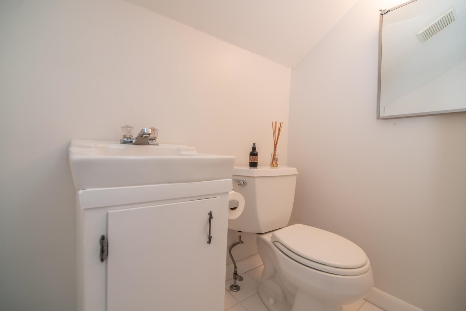 53 West Shore Road Windham, NH 03087 - Photo 17 of 27 Gallery Image 17