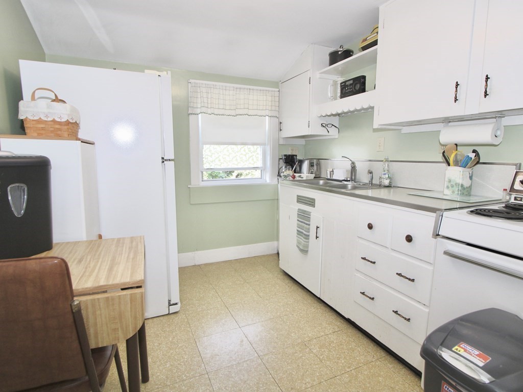 470 Massasoit Road Worcester, MA 01604 - Photo 9 of 18 Gallery Image 9