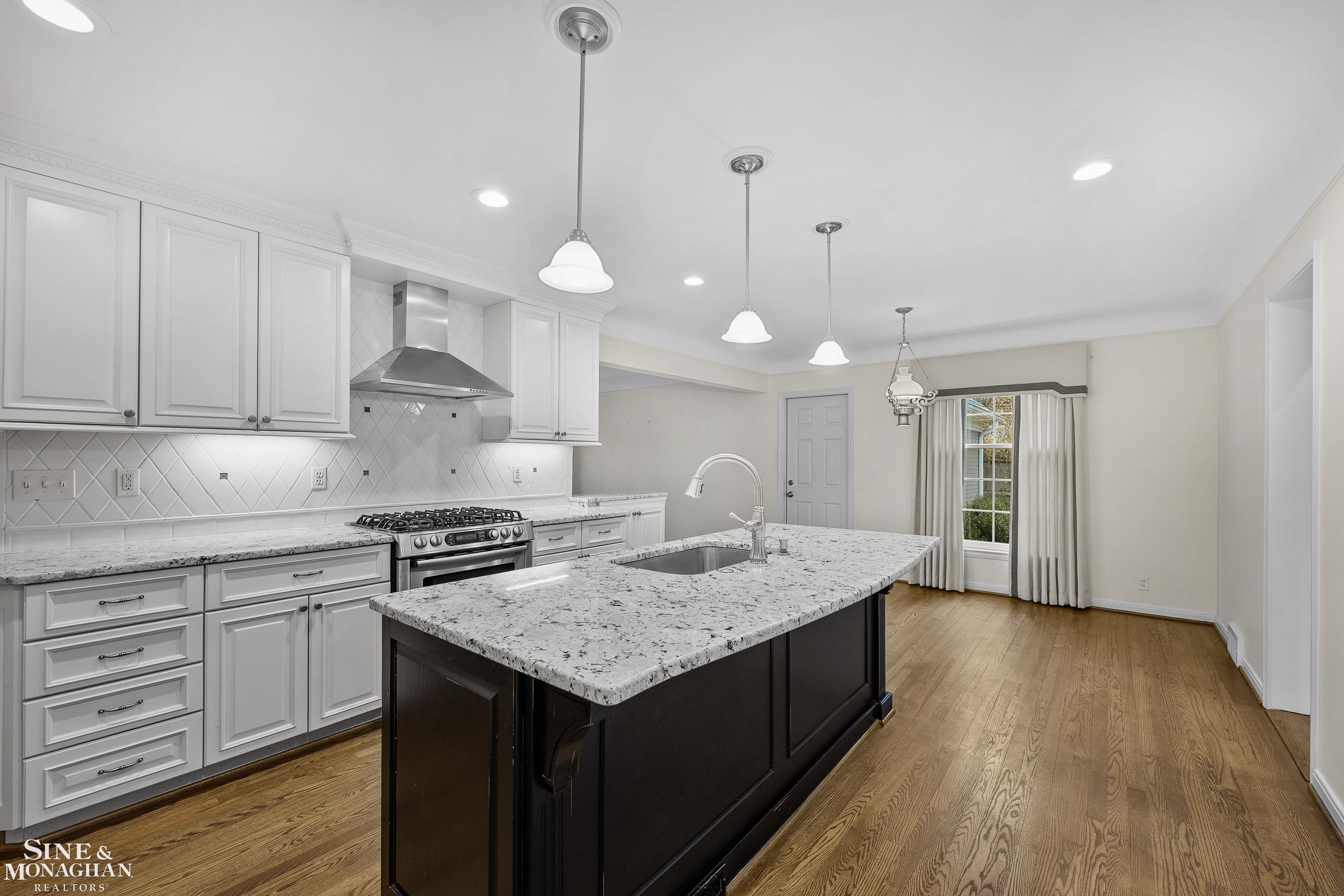 325 Stephens Road Grosse Pointe Farms, MI 48236 - Photo 9 of 41