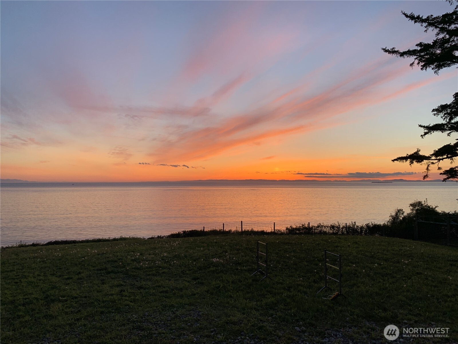 1399 West Beach Road Oak Harbor, WA 98277 - Photo 11 of 40 Gallery Image 11