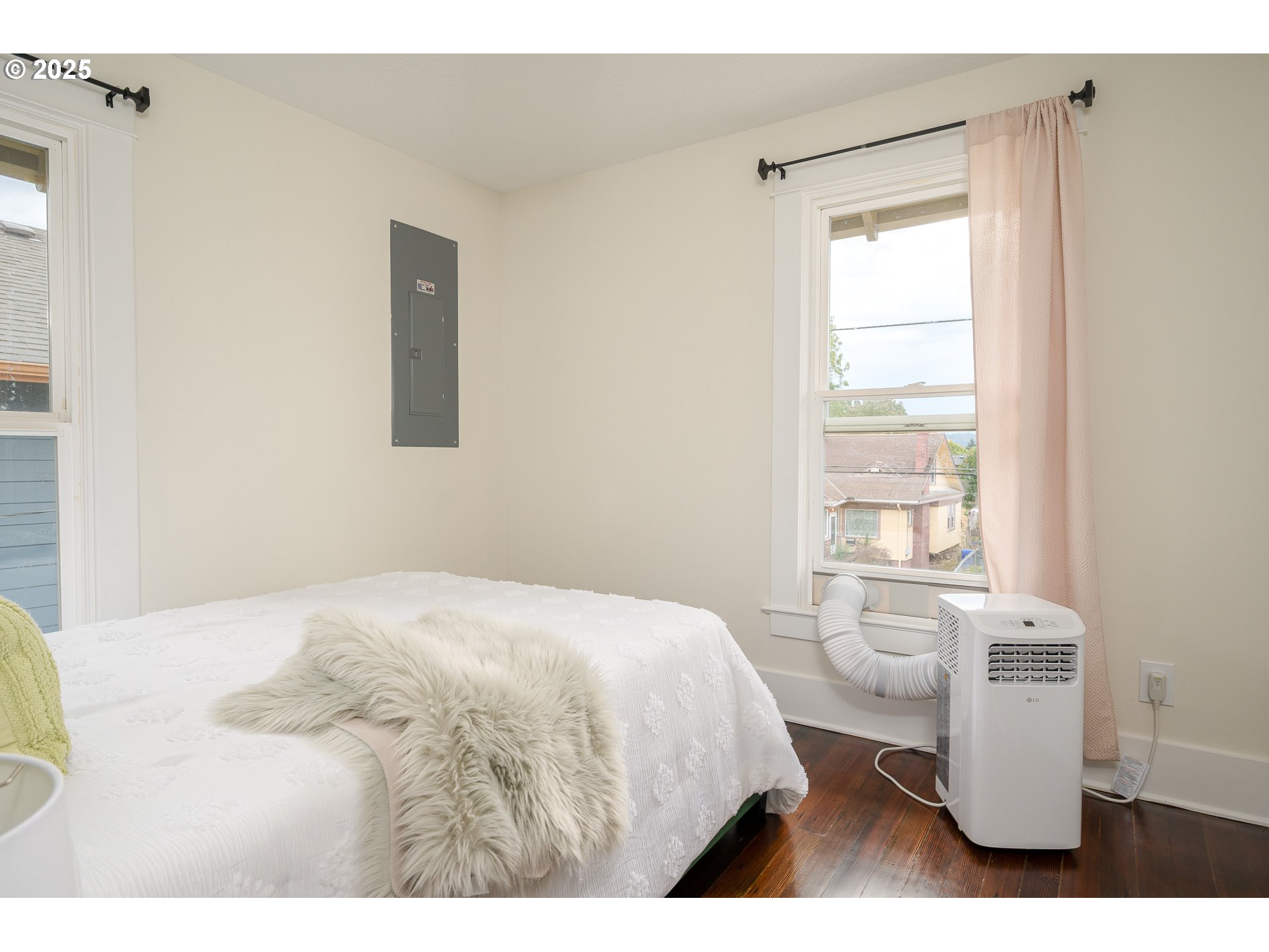 4824 Northeast 8th Avenue Portland, OR 97211 - Photo 32 of 39