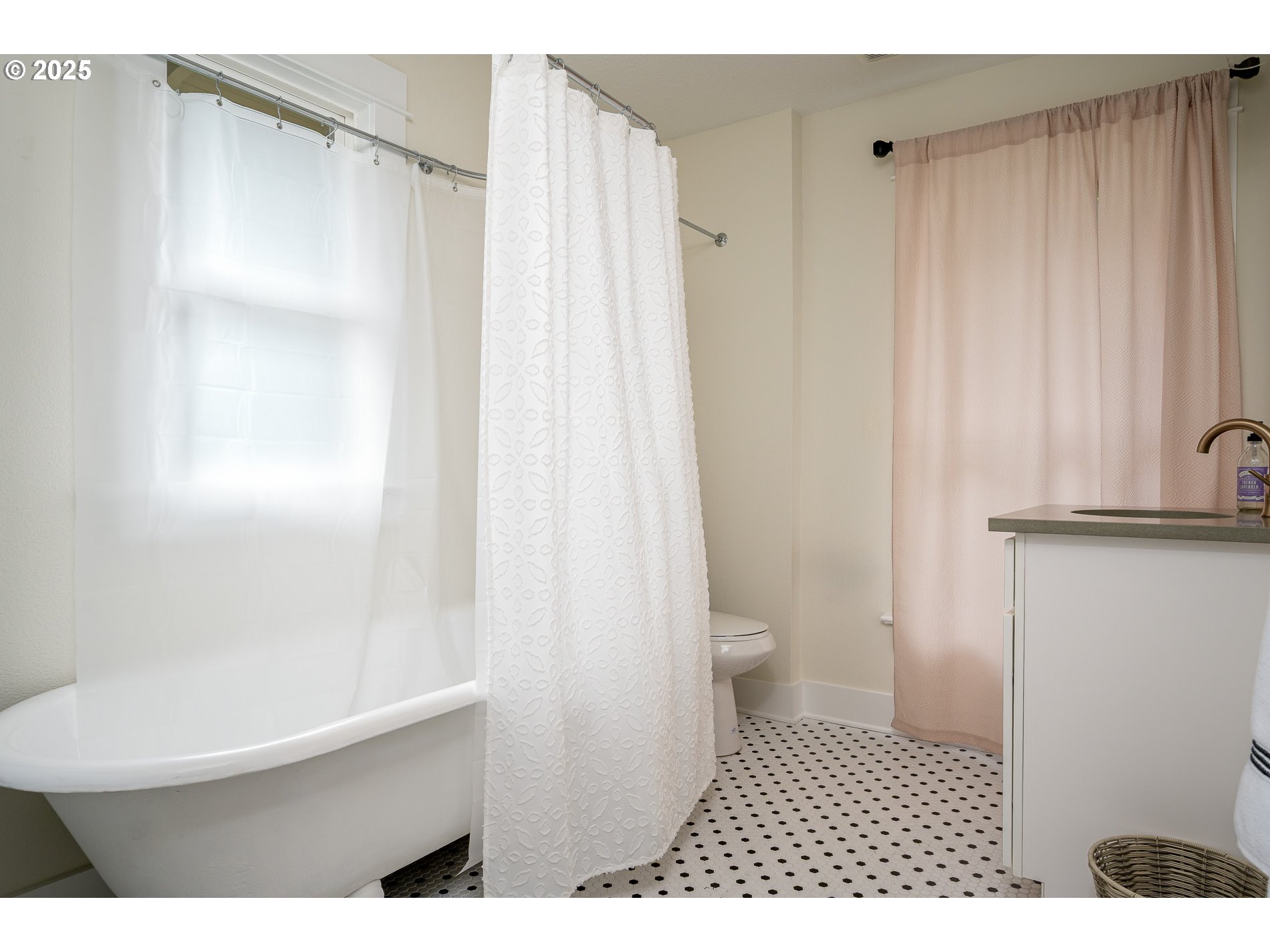 4824 Northeast 8th Avenue Portland, OR 97211 - Photo 33 of 39