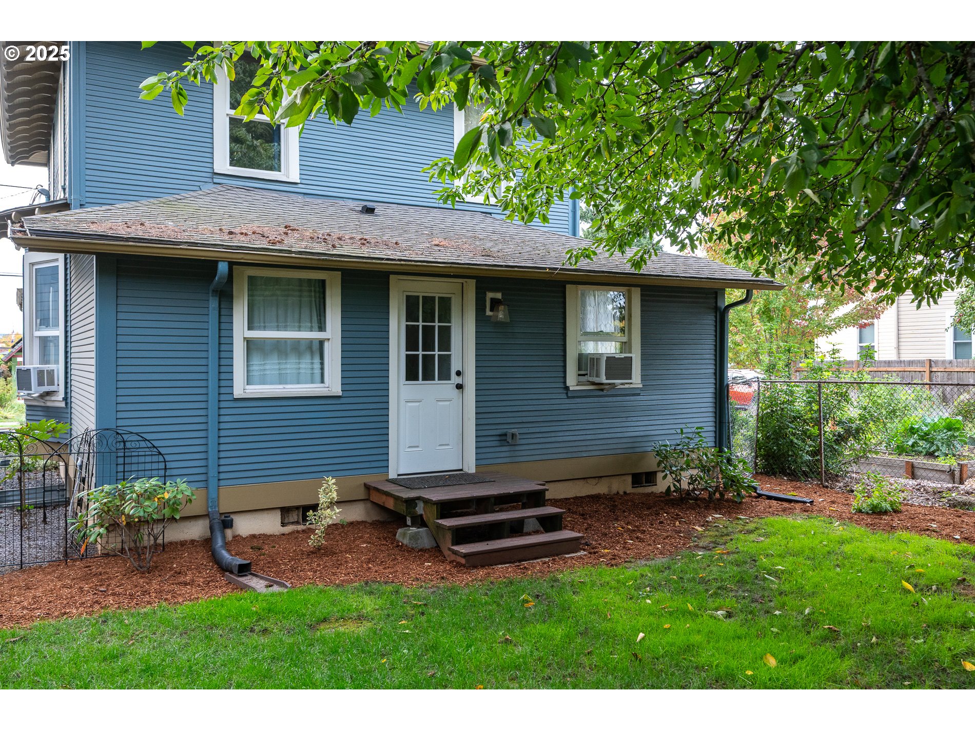 4824 Northeast 8th Avenue Portland, OR 97211 - Photo 36 of 39