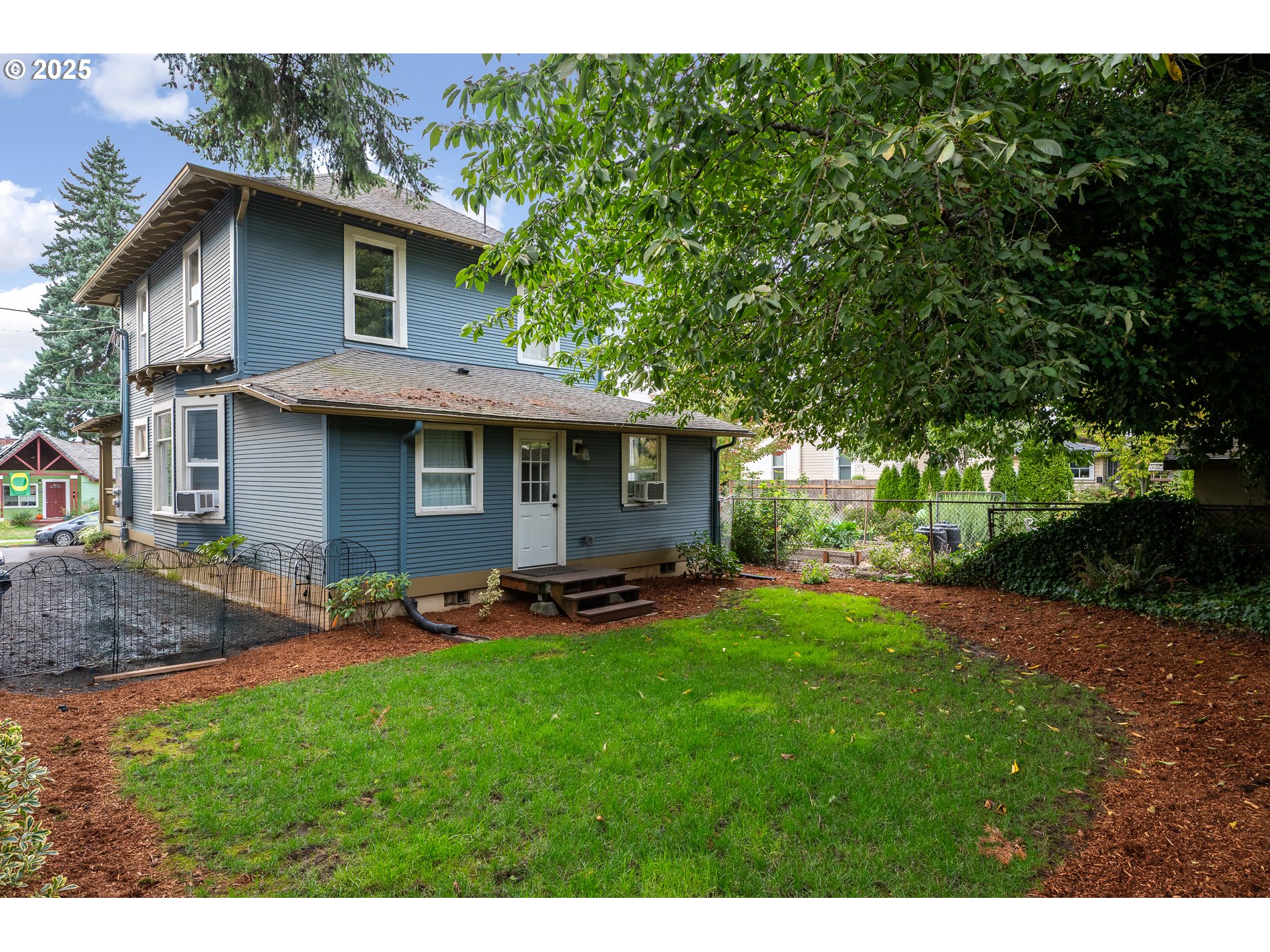 4824 Northeast 8th Avenue Portland, OR 97211 - Photo 37 of 39