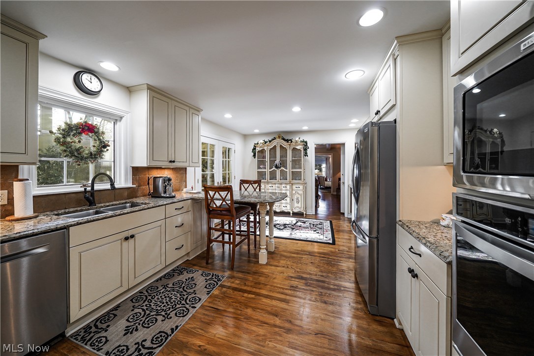 2034 Burlington Road Akron, OH 44313 - Photo 17 of 35 Gallery Image 17