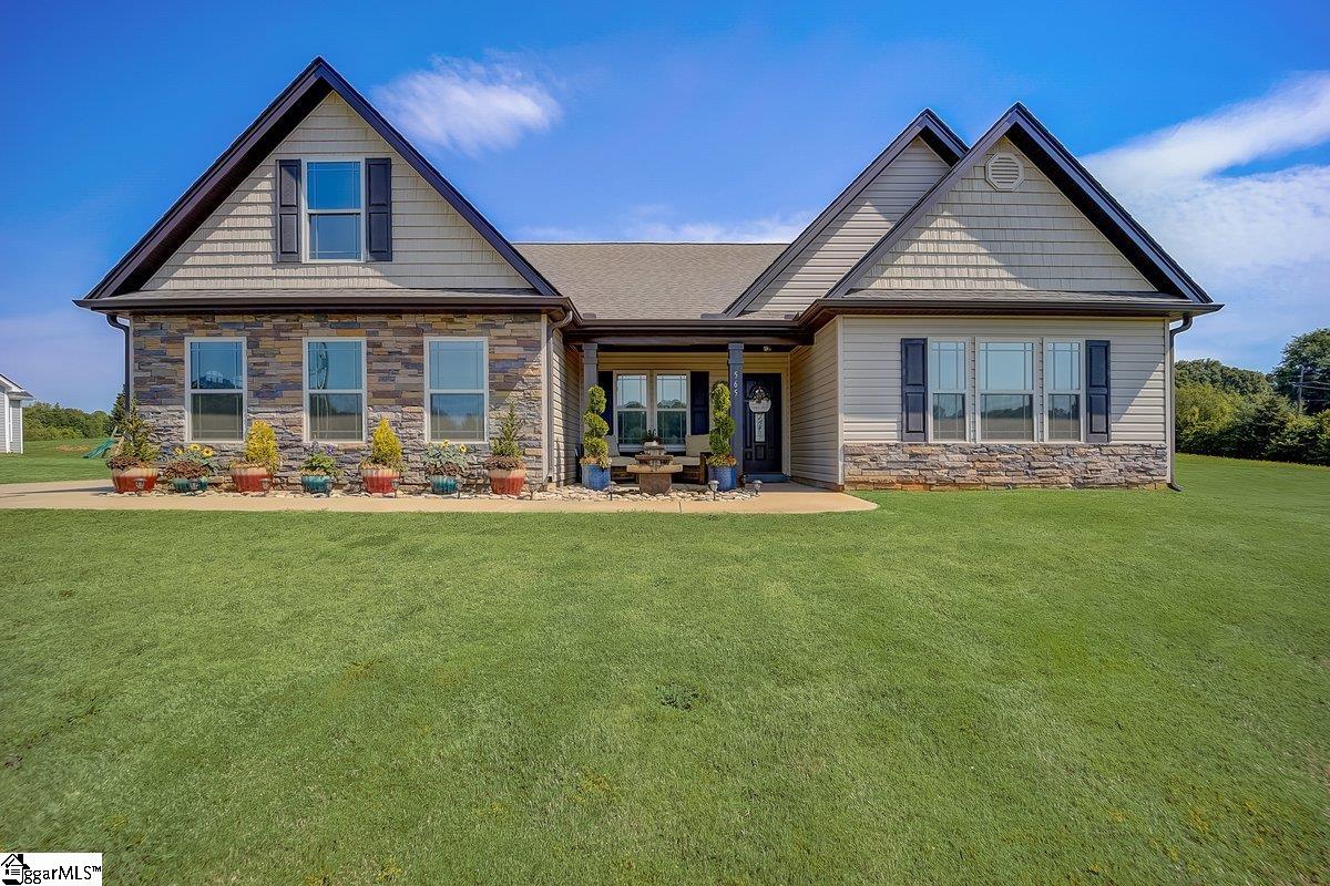565 Weatherly Road Inman, SC 29349 - Photo 1 of 36