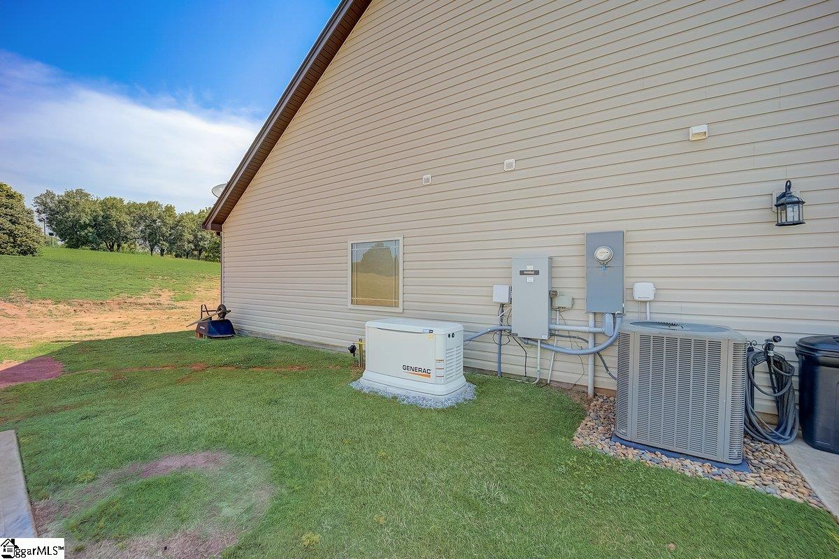 565 Weatherly Road Inman, SC 29349 - Photo 32 of 36
