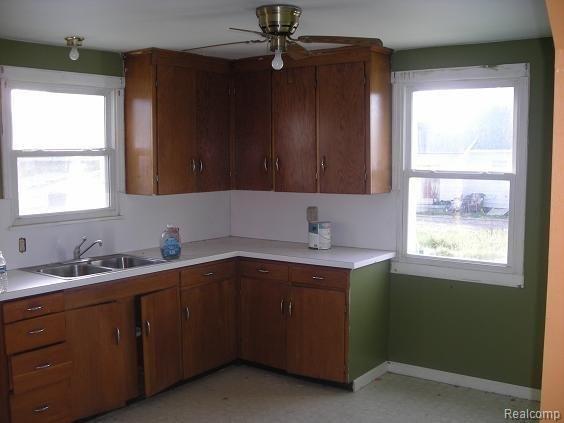 5755 South Beck Road Canton, MI 48188 - Photo 2 of 10 kitchen