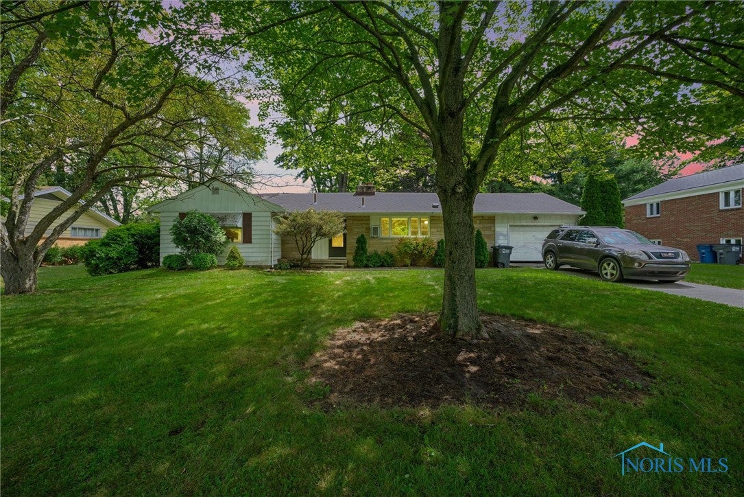 2016 Pautucket Road Toledo, OH 43615 - Photo 1 of 38 Gallery Image 1