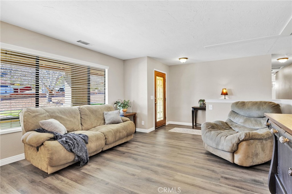 15931 Kewanee Road Apple Valley, CA 92307 - Photo 11 of 61