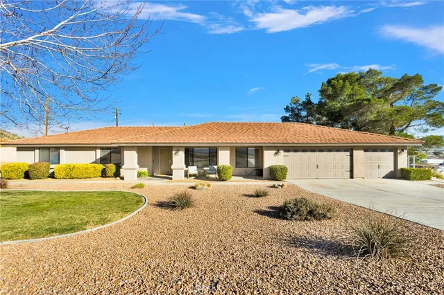 $550,000 | 15931 Kewanee Road, Apple Valley, CA 92307