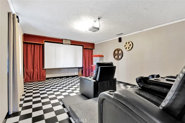 $550,000 | 15931 Kewanee Road, Apple Valley, CA 92307