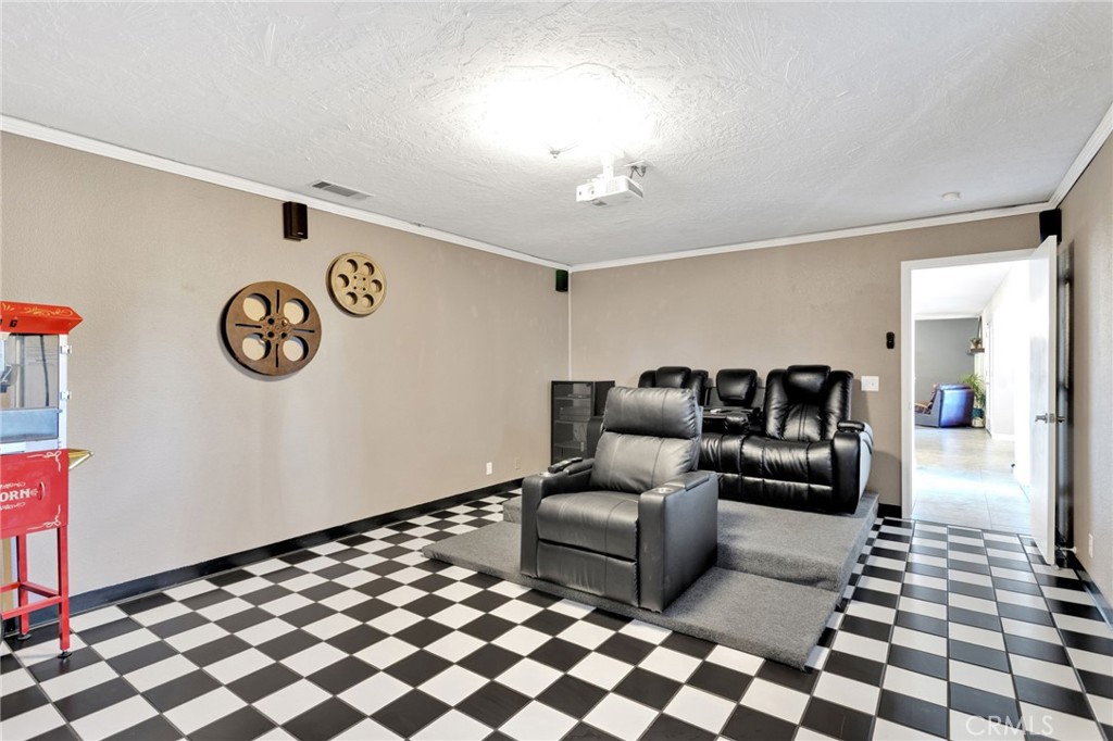 15931 Kewanee Road Apple Valley, CA 92307 - Photo 23 of 61