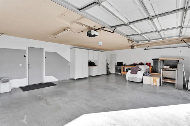 $550,000 | 15931 Kewanee Road, Apple Valley, CA 92307