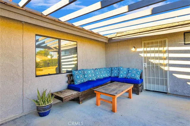 $550,000 | 15931 Kewanee Road, Apple Valley, CA 92307