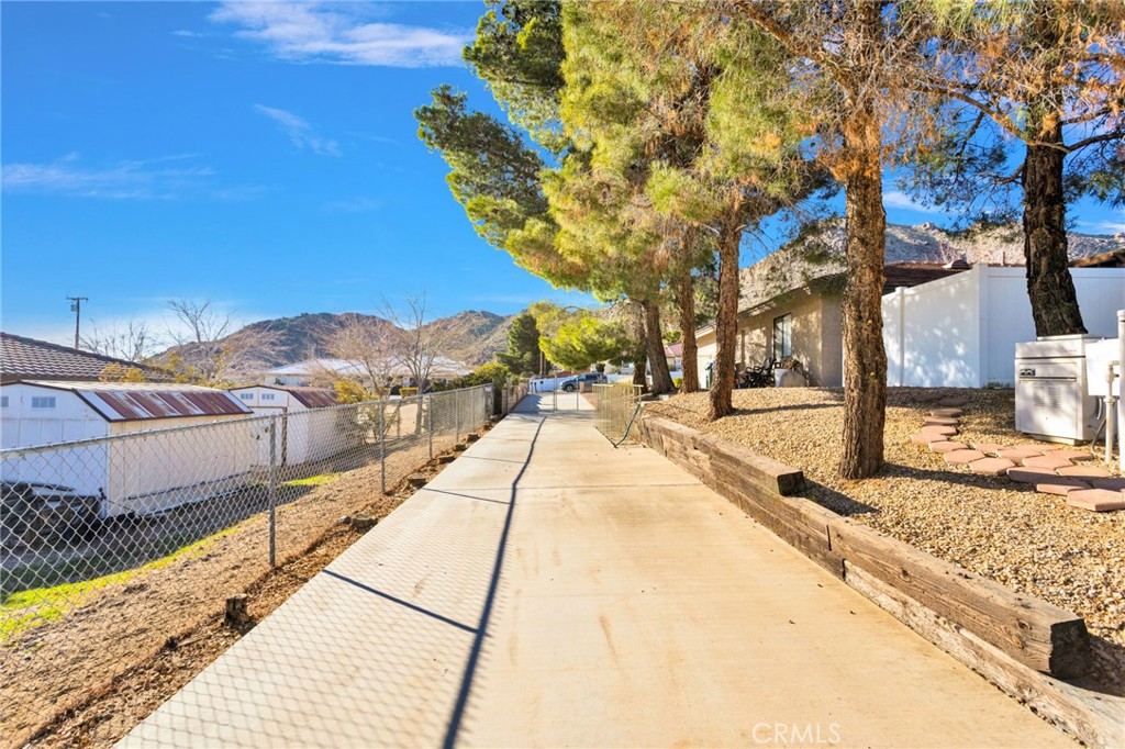 15931 Kewanee Road Apple Valley, CA 92307 - Photo 59 of 61