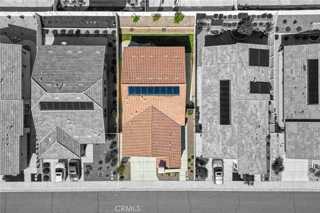 view of building with an outdoor space