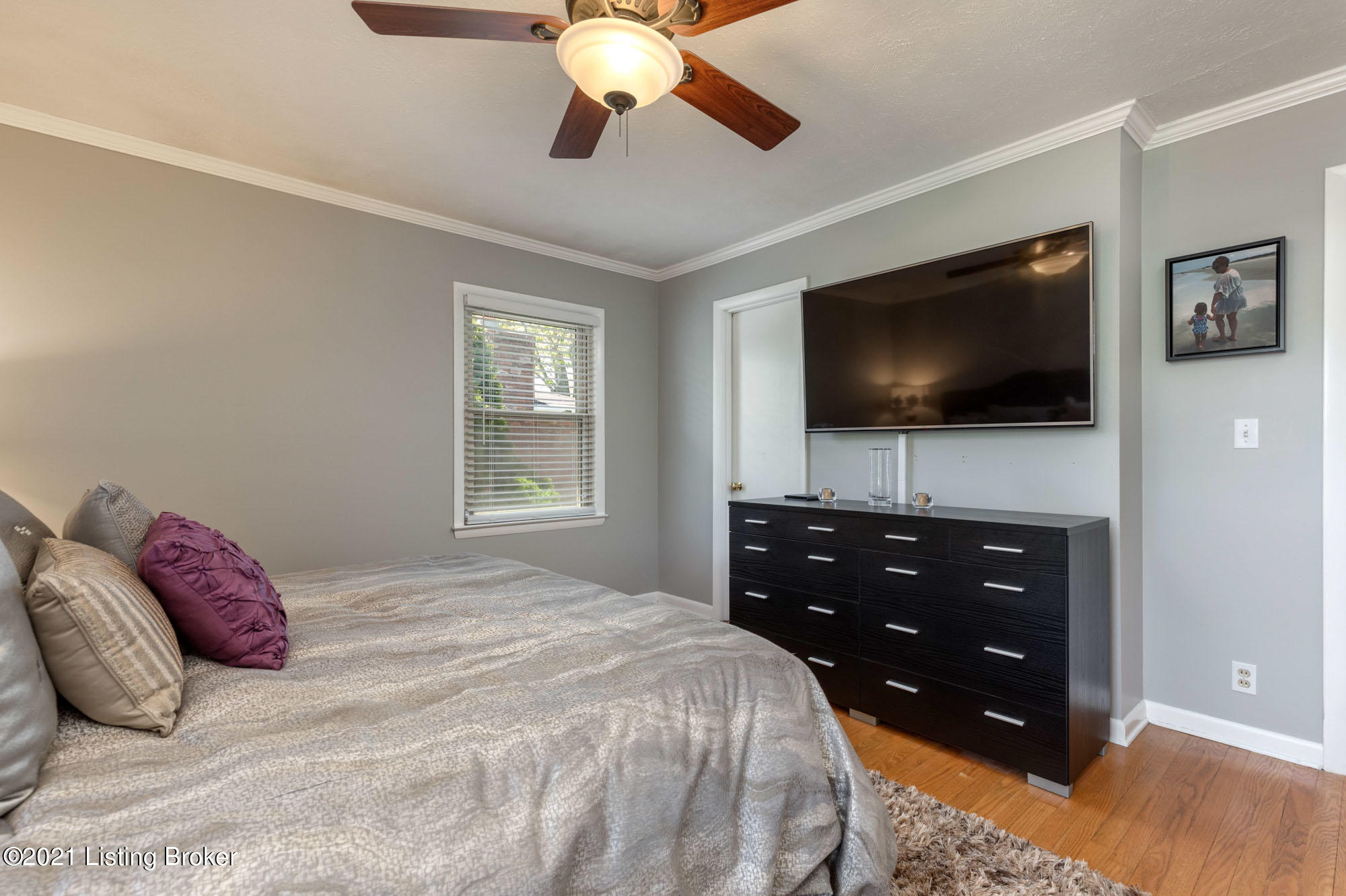 4304 Kinloch Road Louisville, KY 40207 - Photo 30 of 57 Kinloch030