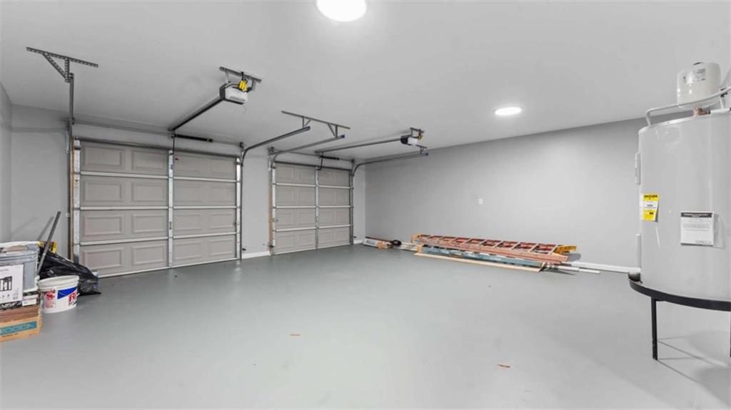 804 Blanche Road Cedartown, GA 30125 - Photo 20 of 24 a view of a room with gym equipment