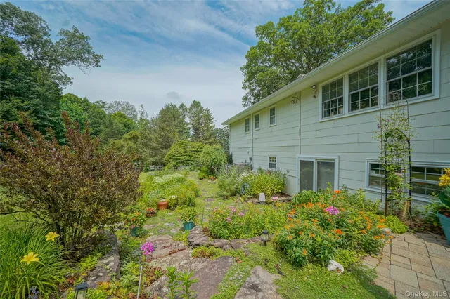 $1,049,999 | 12 Capri Drive, Spring Valley, NY 10977