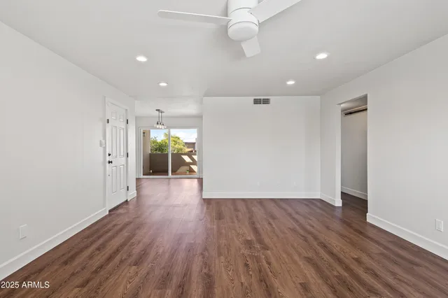 $400,000 | 4201 East Camelback Road, Unit 100, Phoenix, AZ 85018