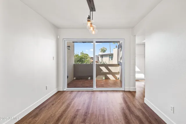 $400,000 | 4201 East Camelback Road, Unit 100, Phoenix, AZ 85018