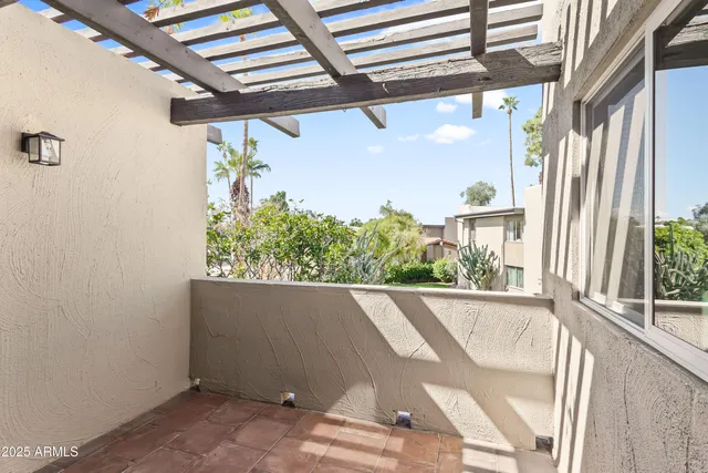 $400,000 | 4201 East Camelback Road, Unit 100, Phoenix, AZ 85018