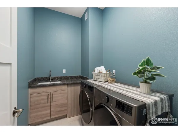$819,900 | 750 Kubat Lane, Unit B, Longmont, CO 80503