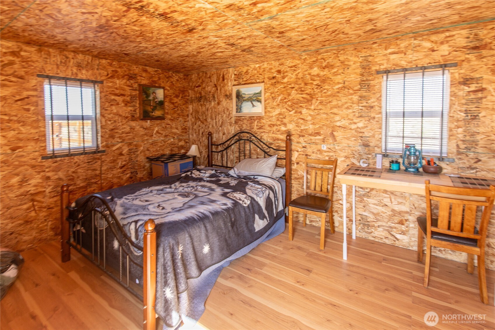 2795 Palomino Loop Ephrata, WA 98823 - Photo 12 of 15 a bedroom with a bed and a table