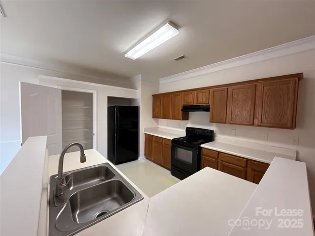 $2,150 | 2807 Forest Grove Court, Charlotte, NC 28269