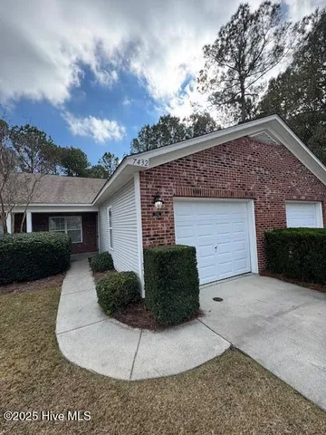 $2,100 | 7432 Thais Trail, Wilmington, NC 28411