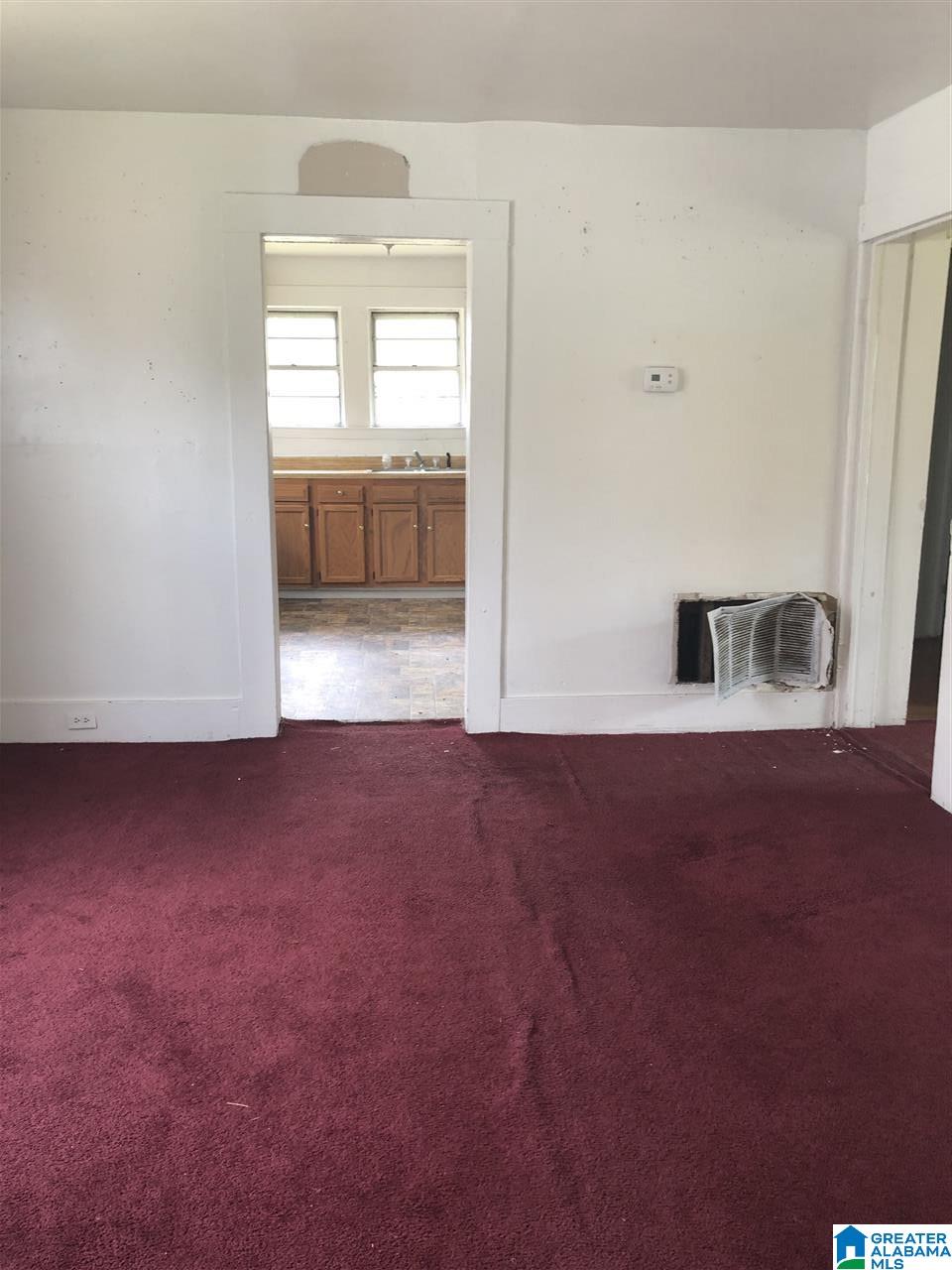 429 Goldwire Street Southwest Birmingham, AL 35211 - Photo 4 of 11