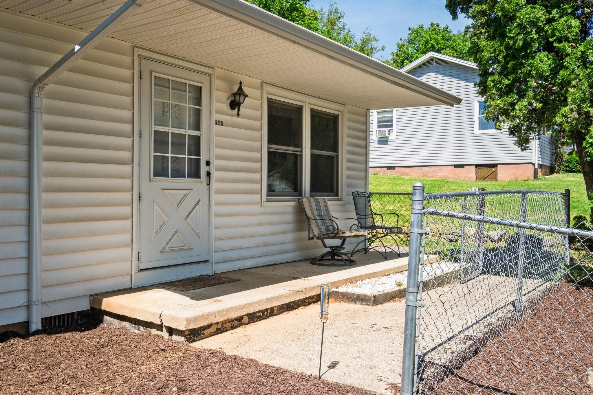 125 East Riverside Drive Timberville, VA 22853 - Photo 11 of 27