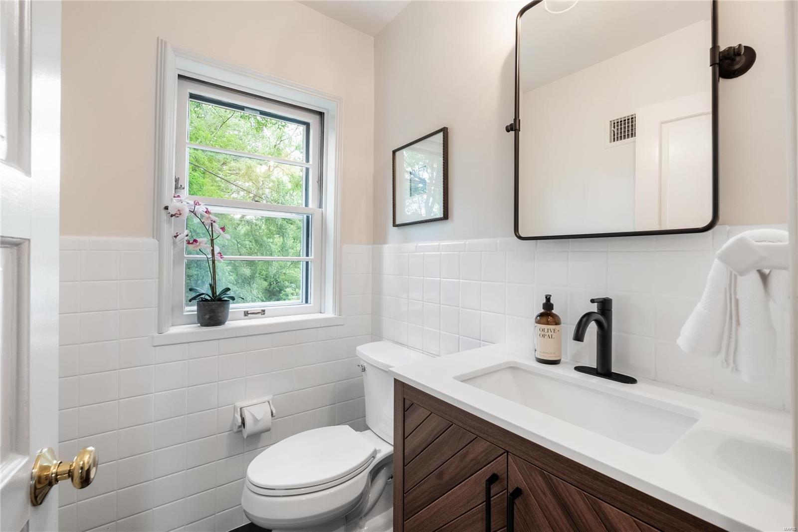 42 Pointer Lane Ladue, MO 63124 - Photo 16 of 22