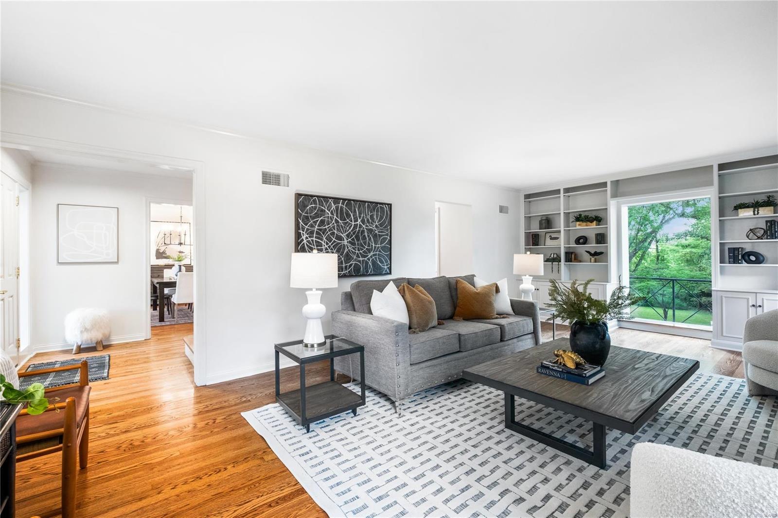 42 Pointer Lane Ladue, MO 63124 - Photo 4 of 22