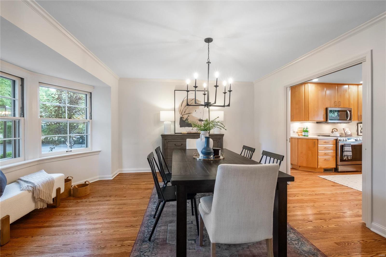 42 Pointer Lane Ladue, MO 63124 - Photo 5 of 22