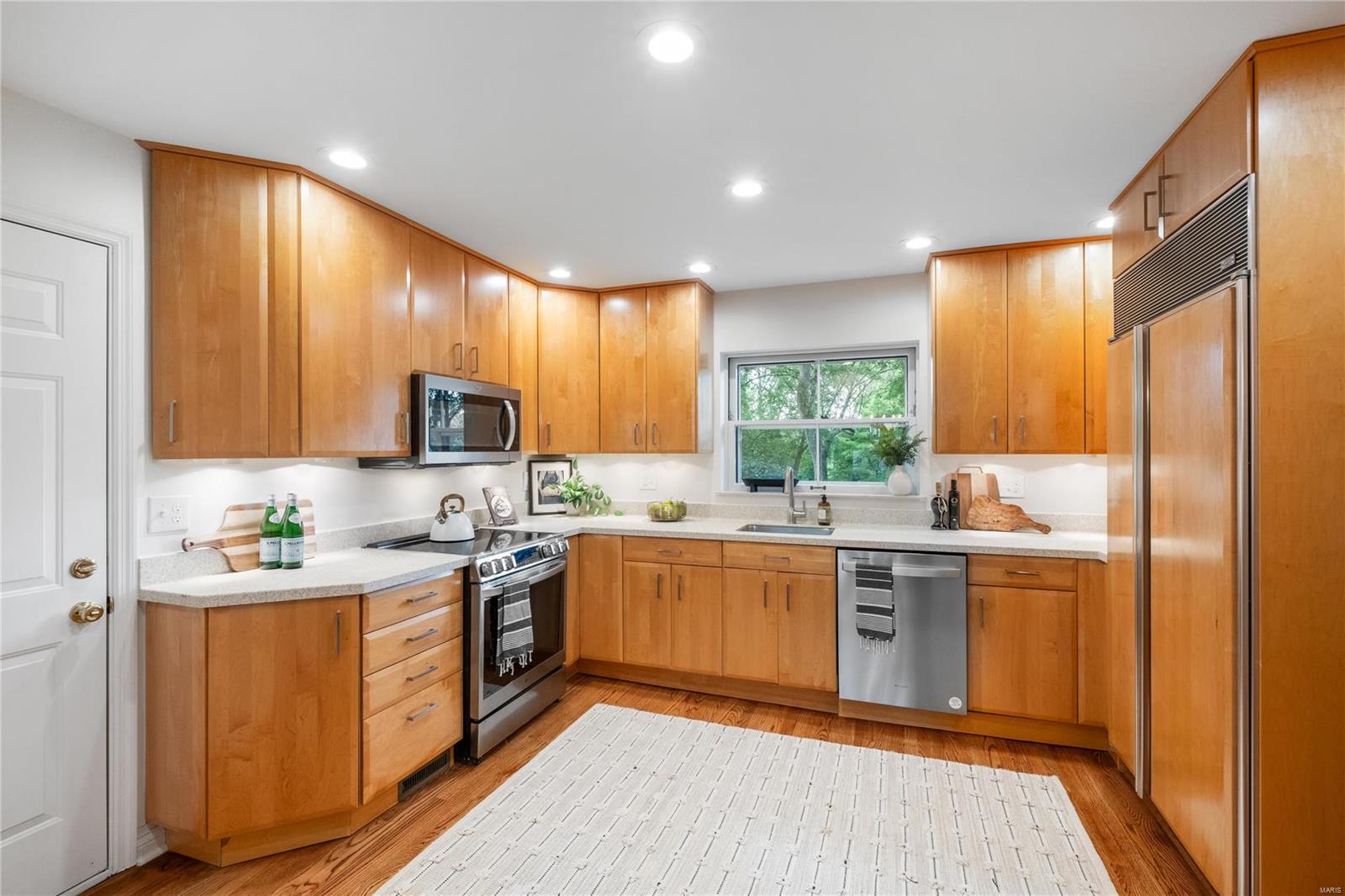 42 Pointer Lane Ladue, MO 63124 - Photo 6 of 22