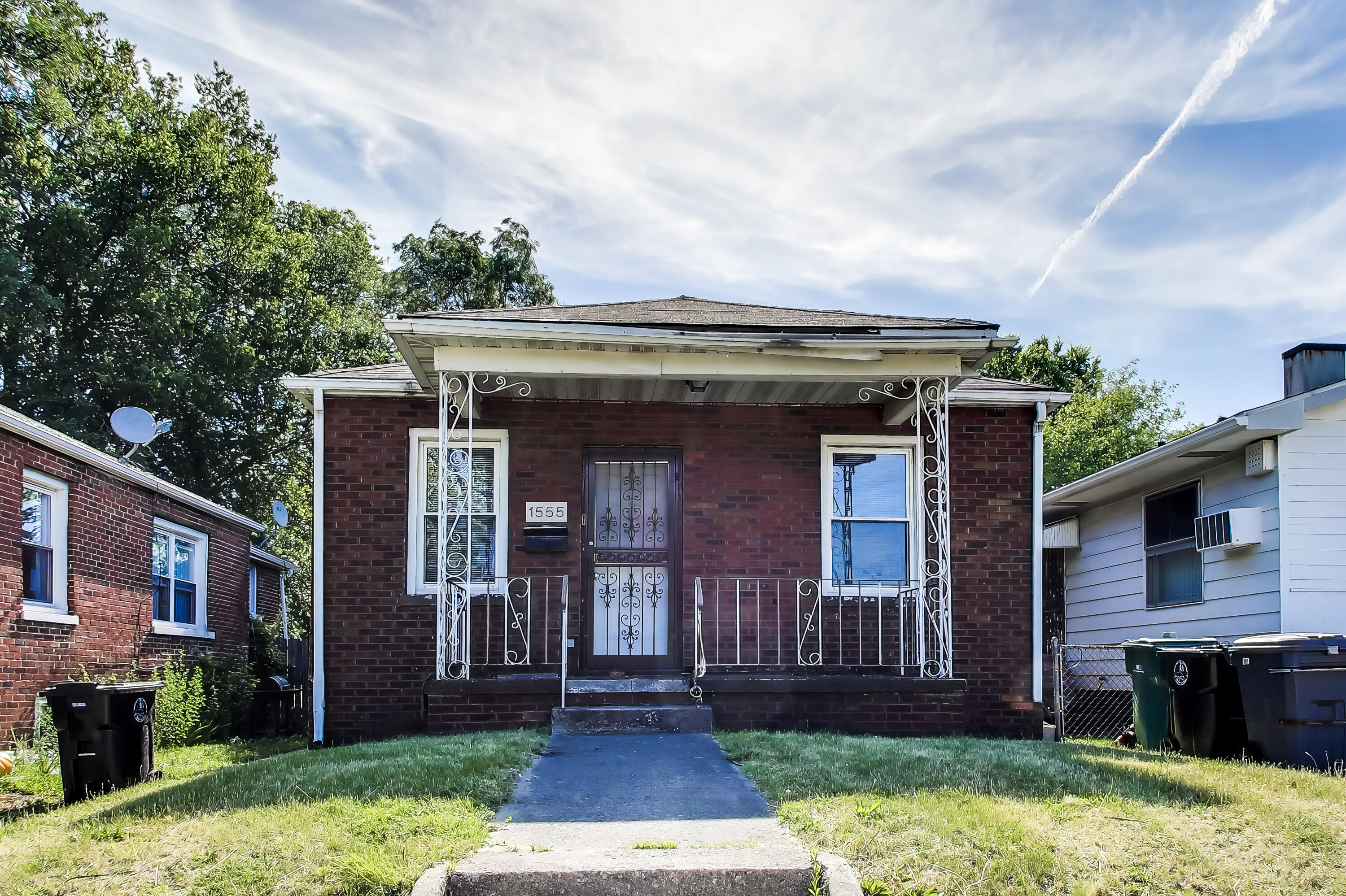 1555 Ellsworth Street Gary, IN 46404 - Photo 1 of 13 3000x1998