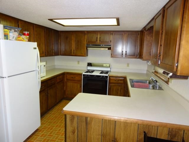 5929 East Pierceton Road Pierceton, IN 46562 - Photo 2 of 20 Gallery Image 2