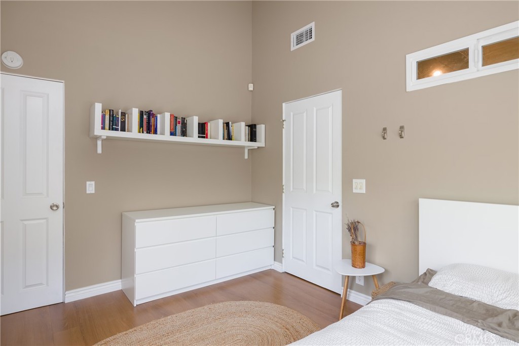 620 Beverly Drive Arcadia, CA 91006 - Photo 16 of 29 a living room with furniture