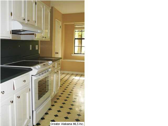 104 Anchor Circle Alabaster, AL 35007 - Photo 6 of 13