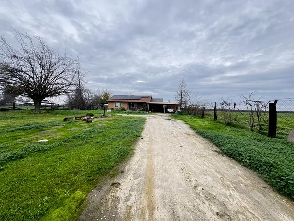 a view of building with outdoor space
