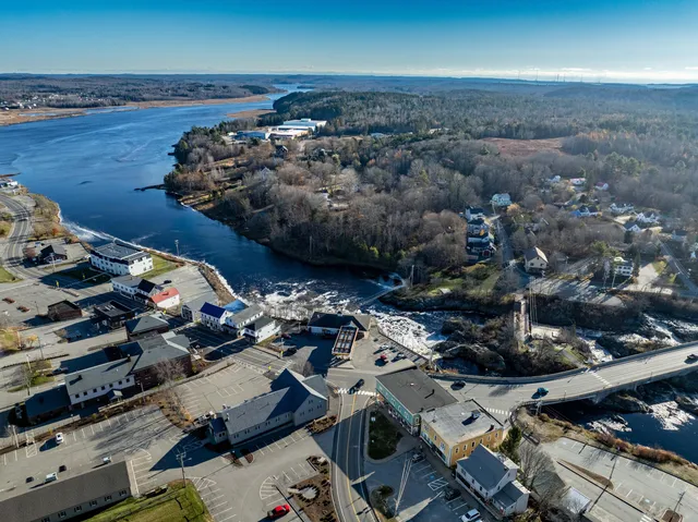 $1,000,000 | 4 Colonial Way, Machias, ME 04654