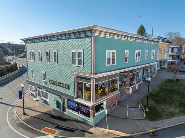 $1,000,000 | 4 Colonial Way, Machias, ME 04654